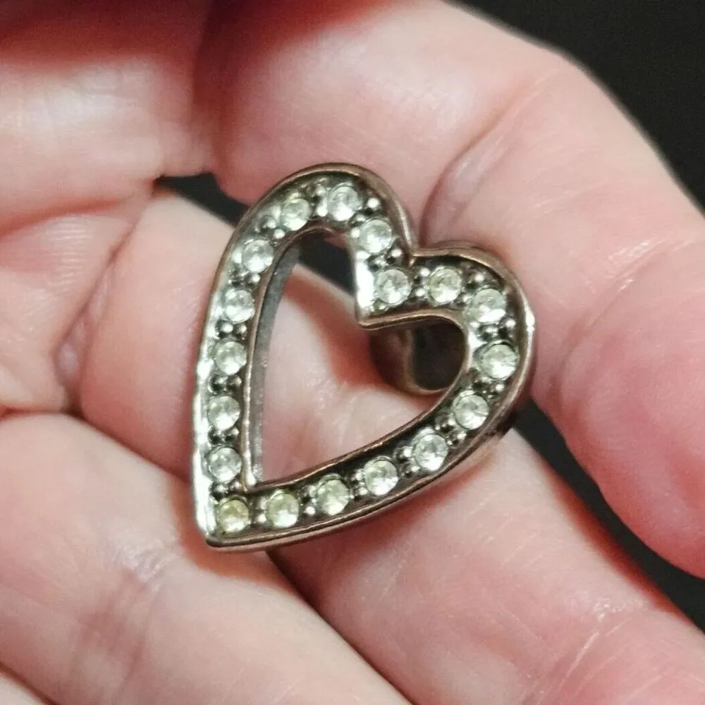 Avon pretty silver